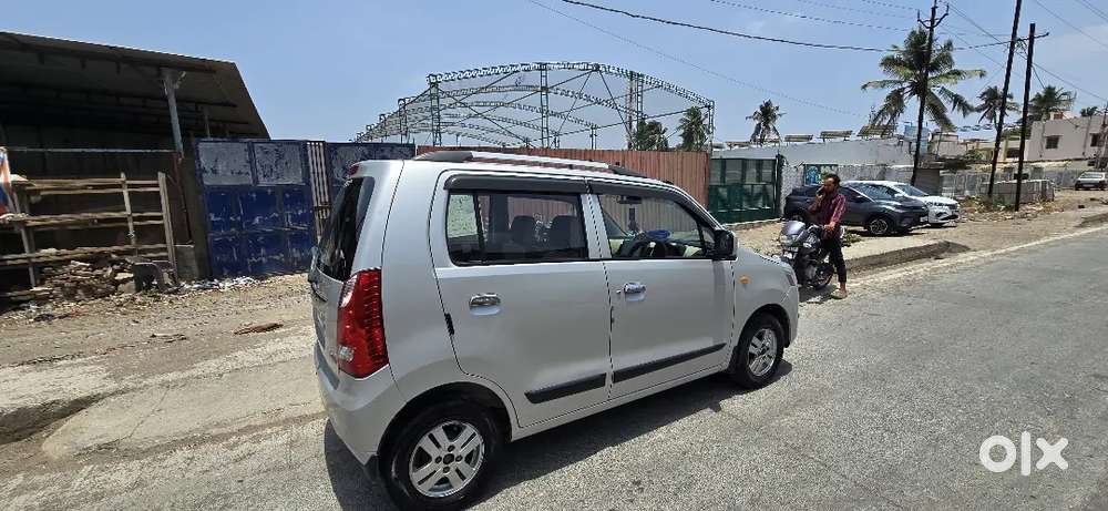 Maruti Suzuki Wagon R 2017 Petrol 93000 Km Driven Superb Condition