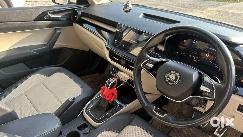Skoda Slavia, 2023, Petrol