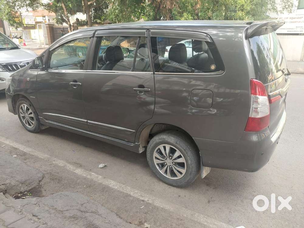 Toyota Innova 2.5 G (diesel) 8 Seater, 2014, Diesel