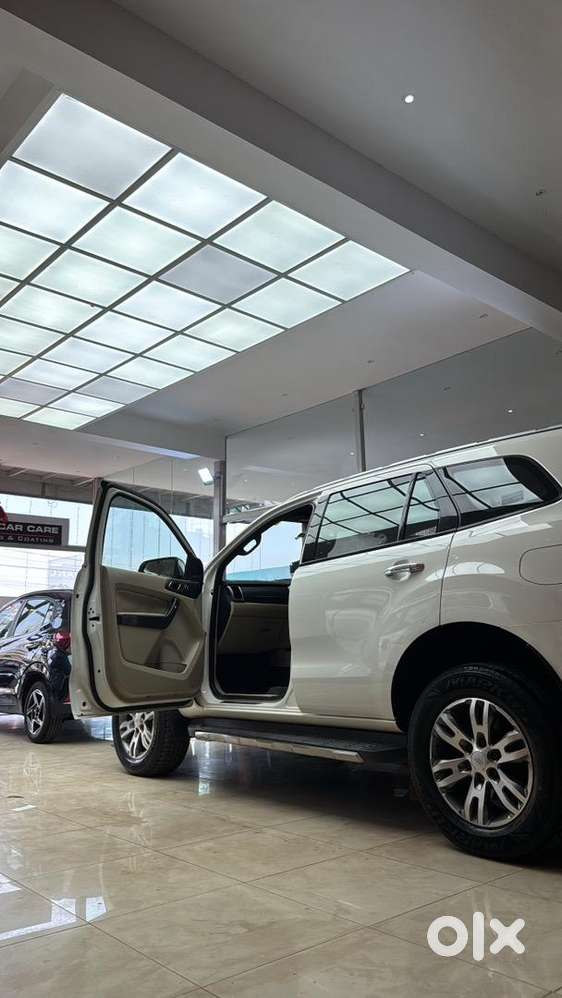 Ford Endeavour 3.2 Titanium Immaculate Condition