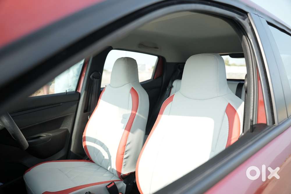 Renault Kwid Petrol Automatic Year 2025