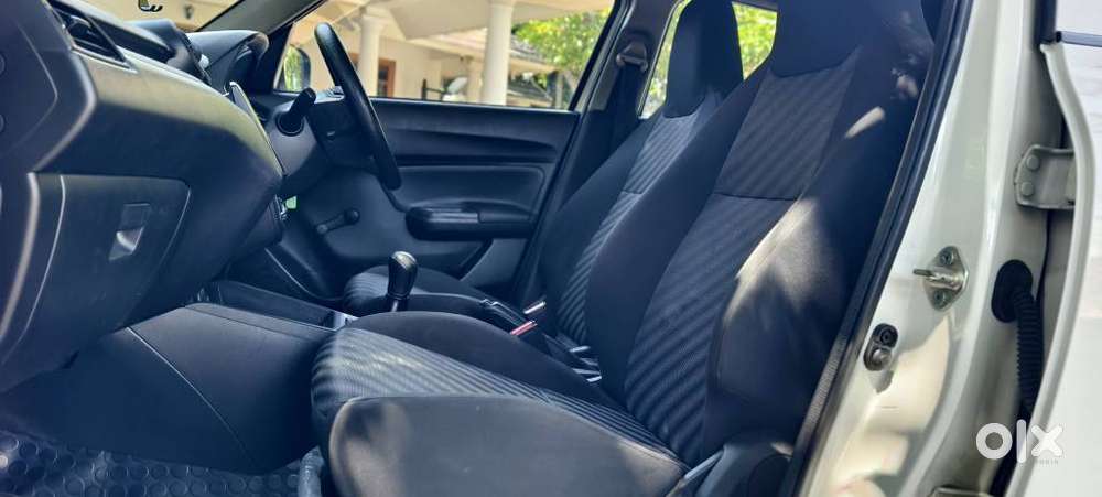 Maruti Suzuki Swift Lxi Option, 2023, Petrol