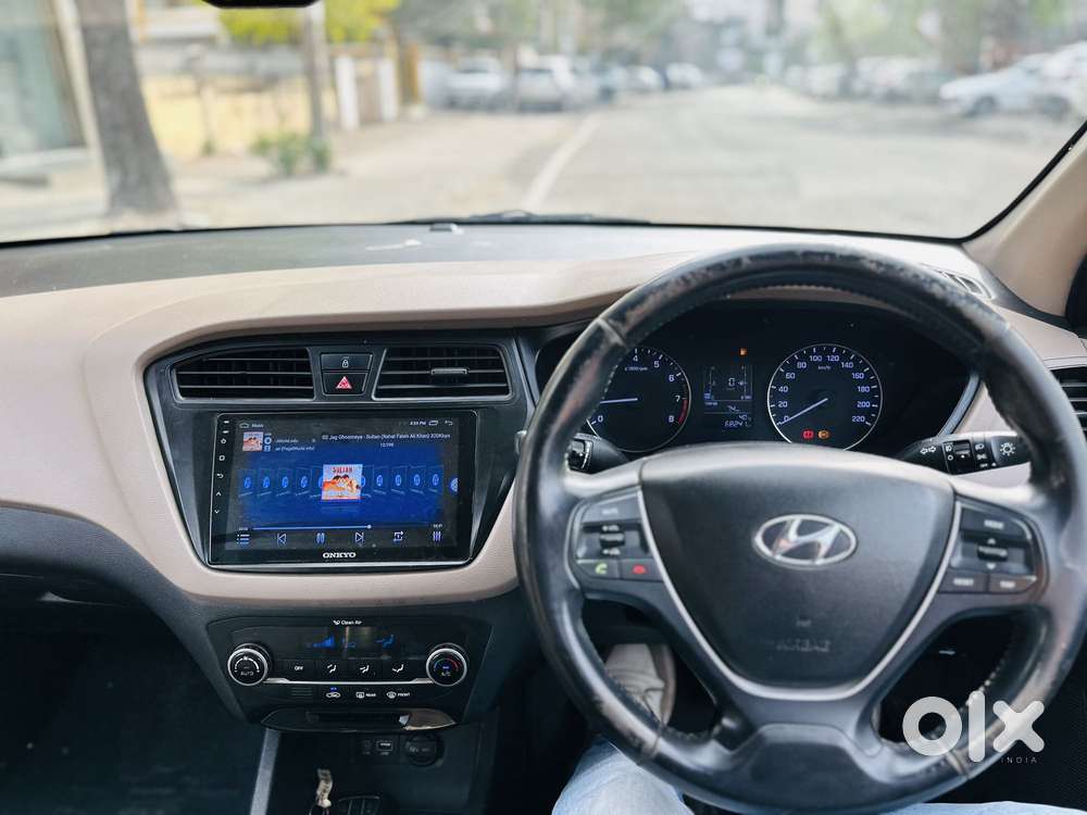 Hyundai Elite I20 Sportz (o) 1.2, 2014, Petrol