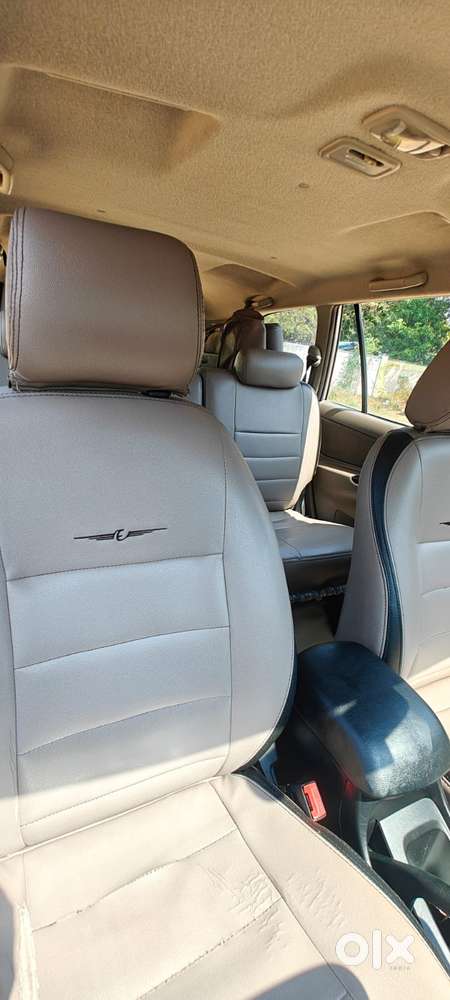 Toyota Innova 2.5 G (diesel) 8 Seater, 2015, Diesel