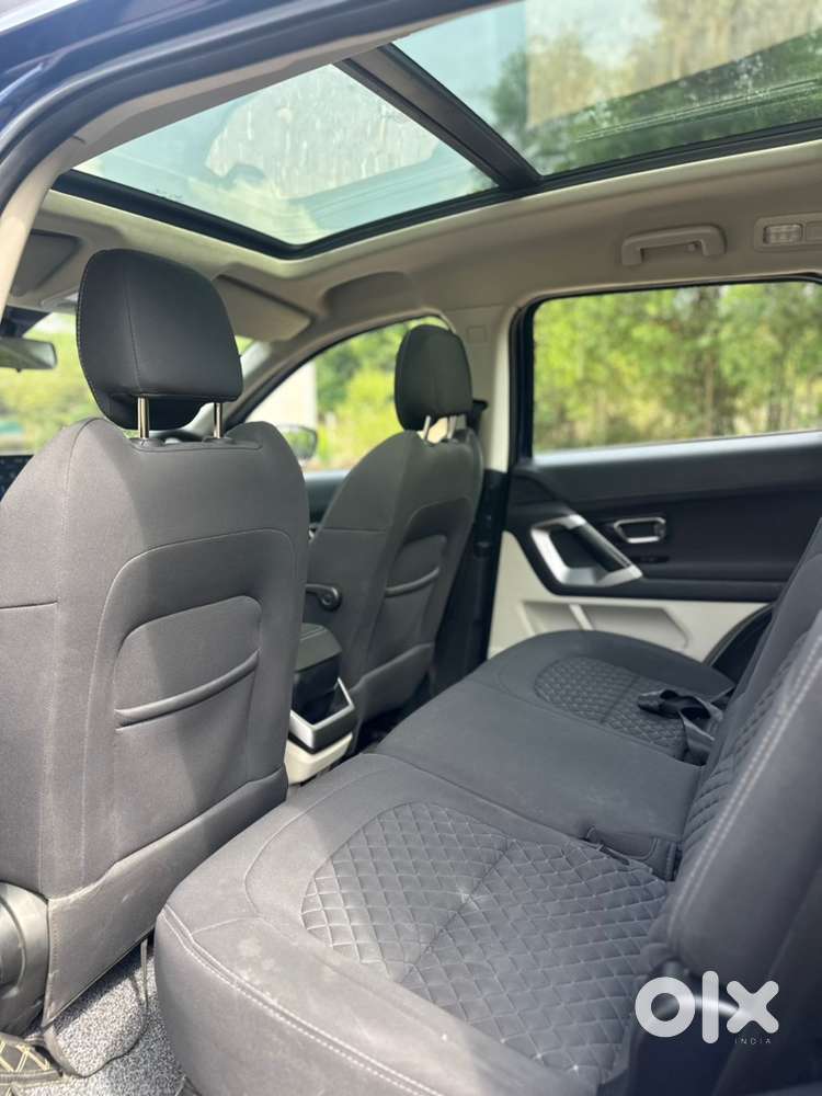 Tata Safari 2022 Xt+