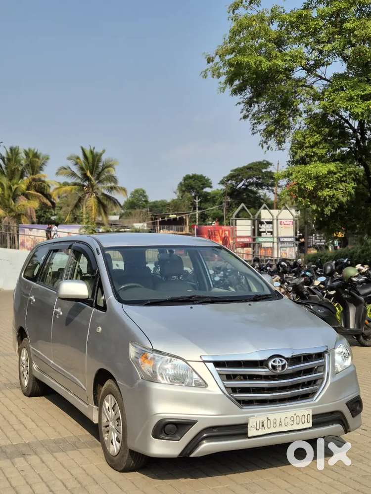 Toyota Innova 2014