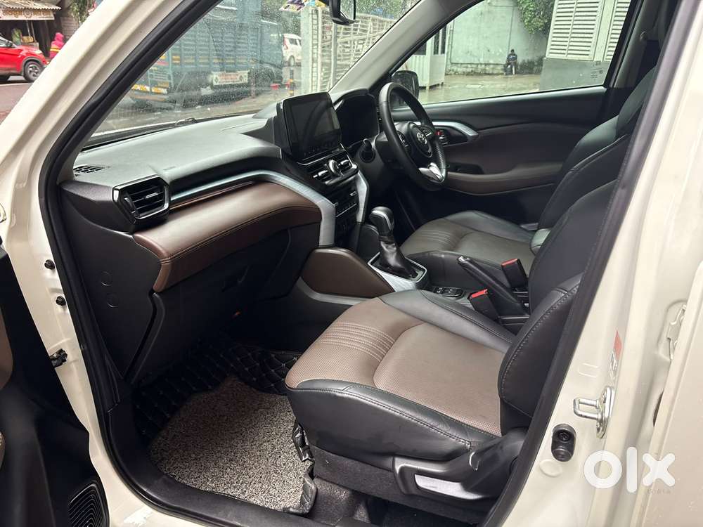 Toyota Urban Cruiser Hyryder V Hybrid Aero Edition, 2024, Petrol