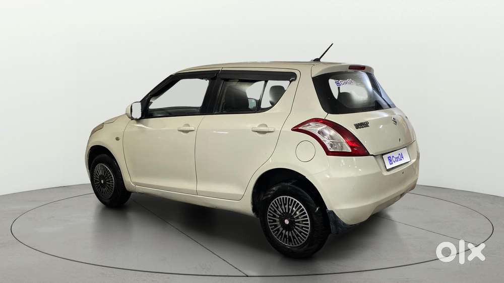 Maruti Suzuki Swift 1.2 Lxi (o), 2016, Cng & Hybrids