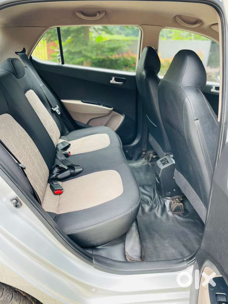 Hyundai Grand I10 At Sportz, 2013, Petrol