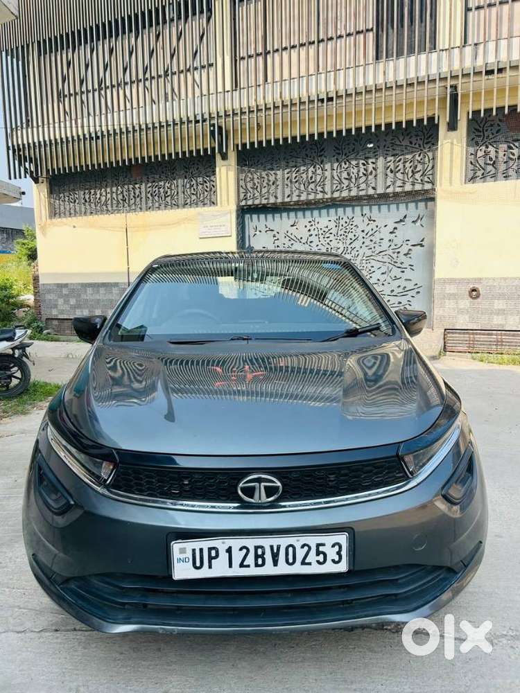 Tata Altroz 1.2 Xe Plus Petrol, 2024, Petrol