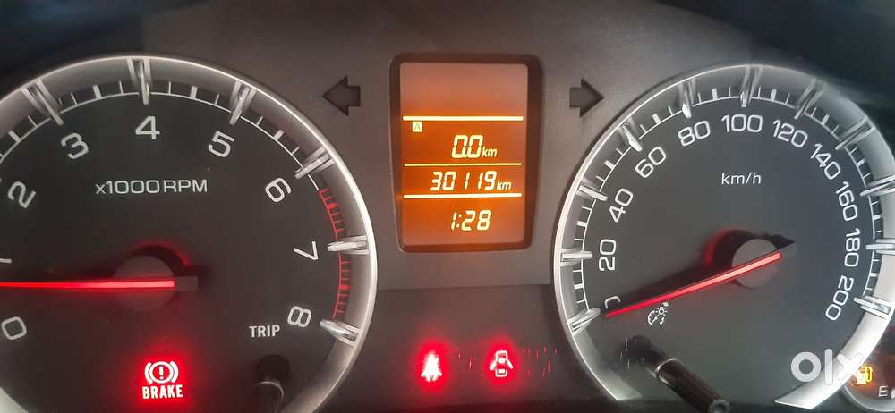 Maruti Suzuki Swift Vxi 1.2 Abs Bs-iv, 2017, Petrol