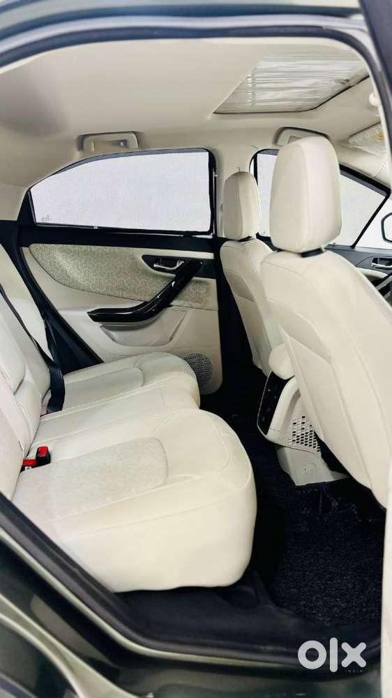 Tata Nexon 1.2 Revotron Xza Plus (l) Dual Tone, 2023, Petrol