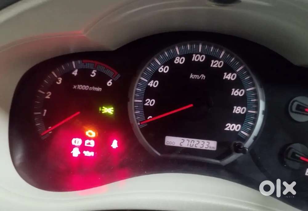 Toyota Innova 2014