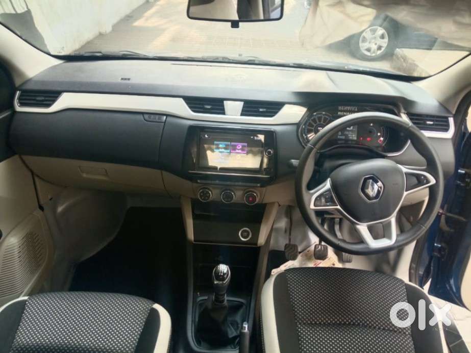 Renault Triber Rxz, 2022, Petrol
