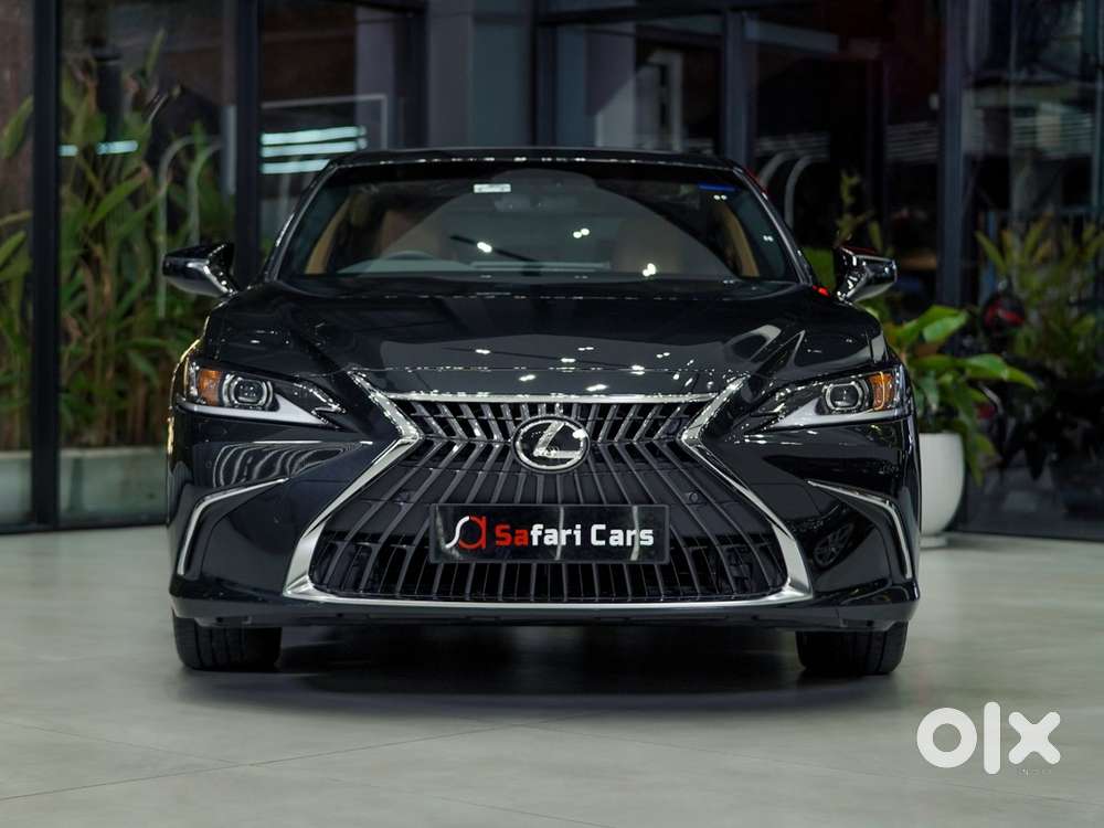 Lexus Es Petrol 2024