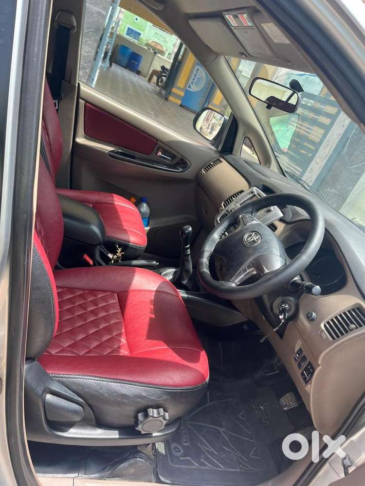 Toyota Innova 2015 Diesel 173000 Km Driven