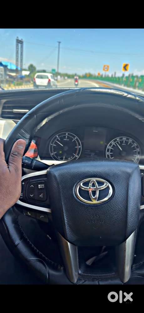 Toyota Innova Crysta 2017 Diesel 190000 Km Driven