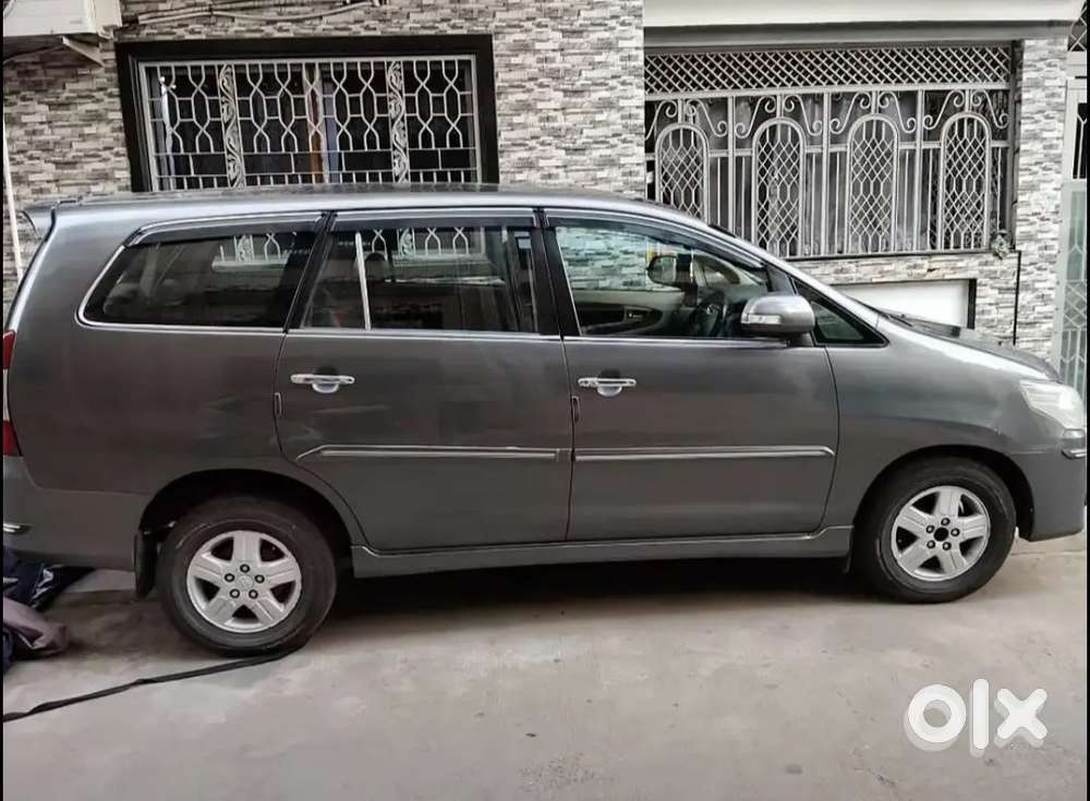 Toyota Innova 2013 126000 Km Meter Reading Good Engine Nice Body Parts