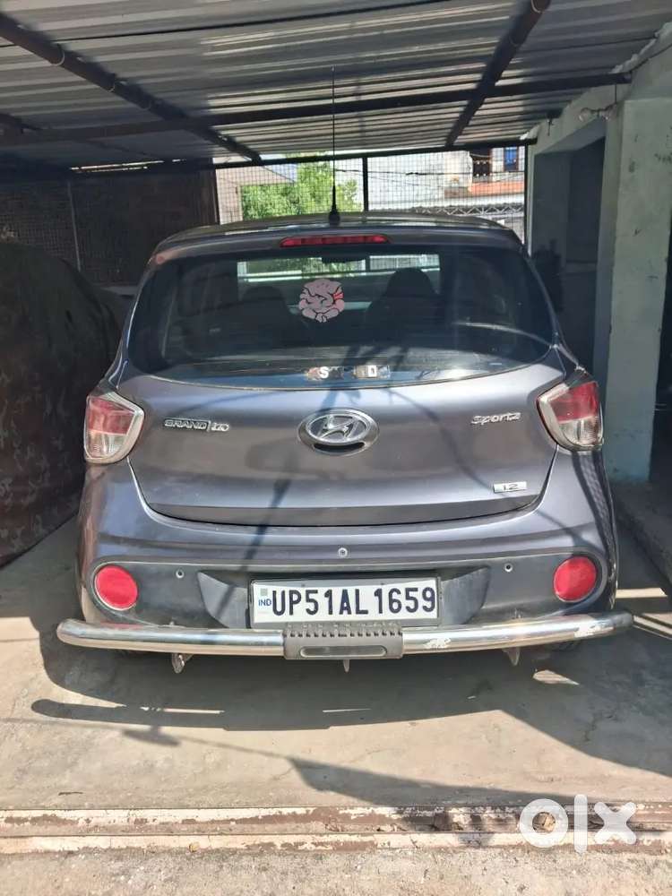 Hyundai Grand I10 2017 Petrol 75500 Km Driven
