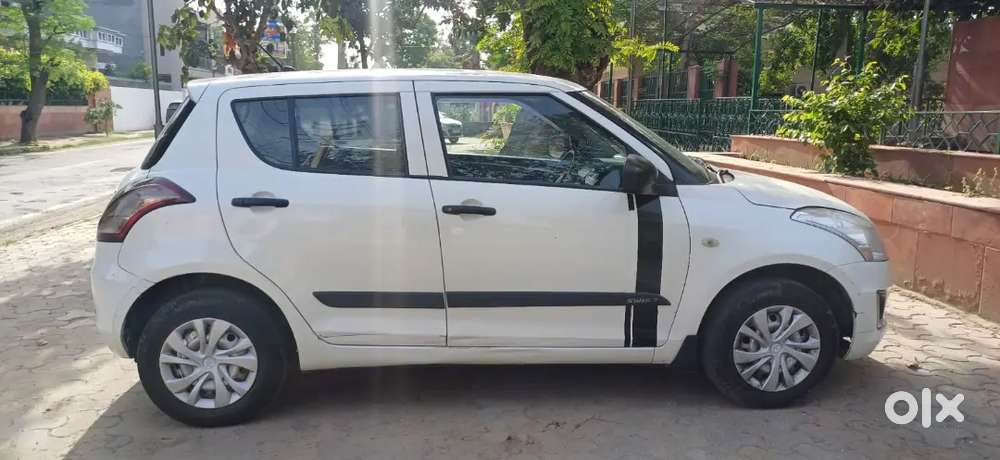 Maruti Suzuki Swift 2017 Petrol Well Maintained