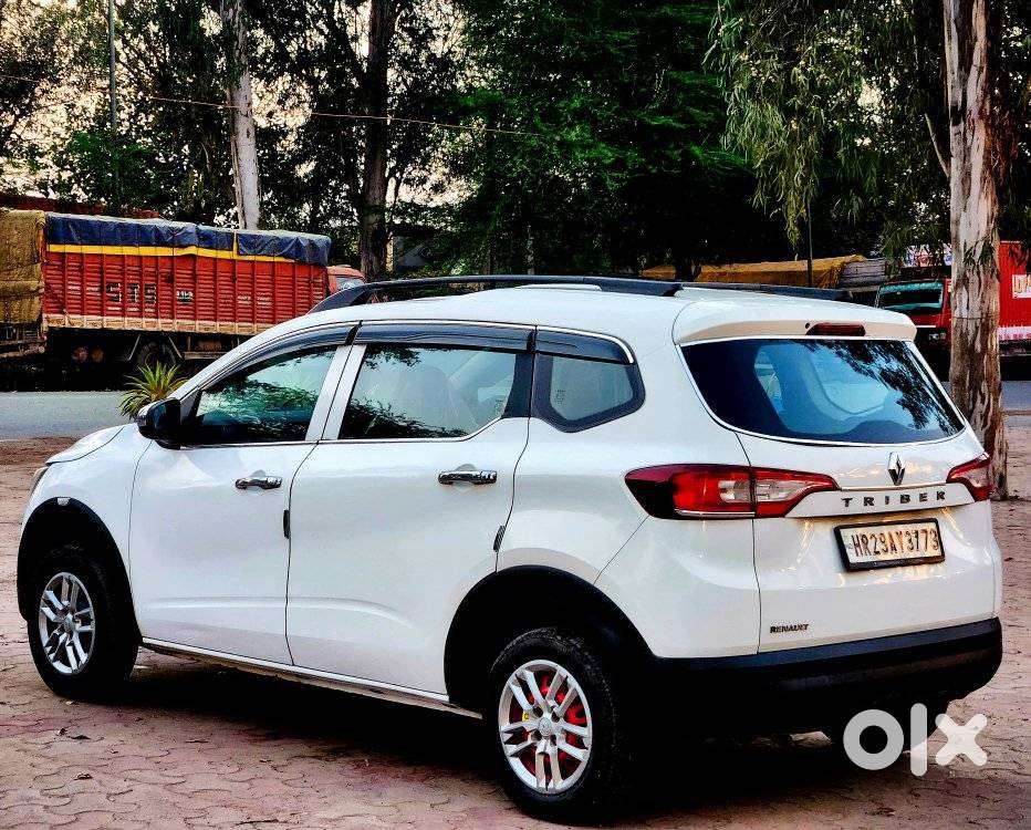 Renault Triber Rxl, 2022, Petrol