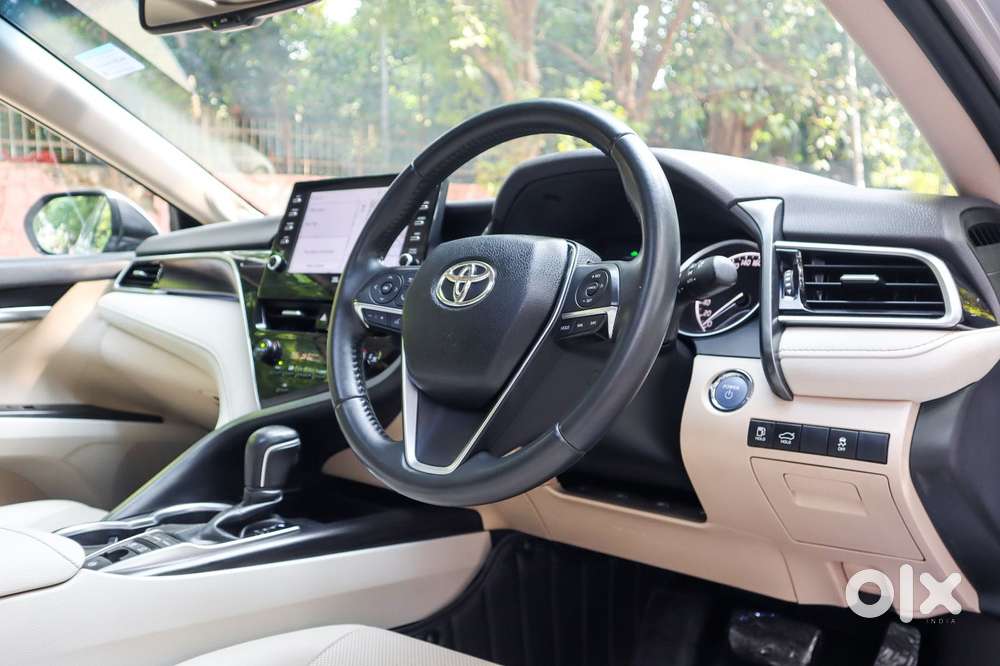 Toyota Camry Hybrid, 2024, Petrol