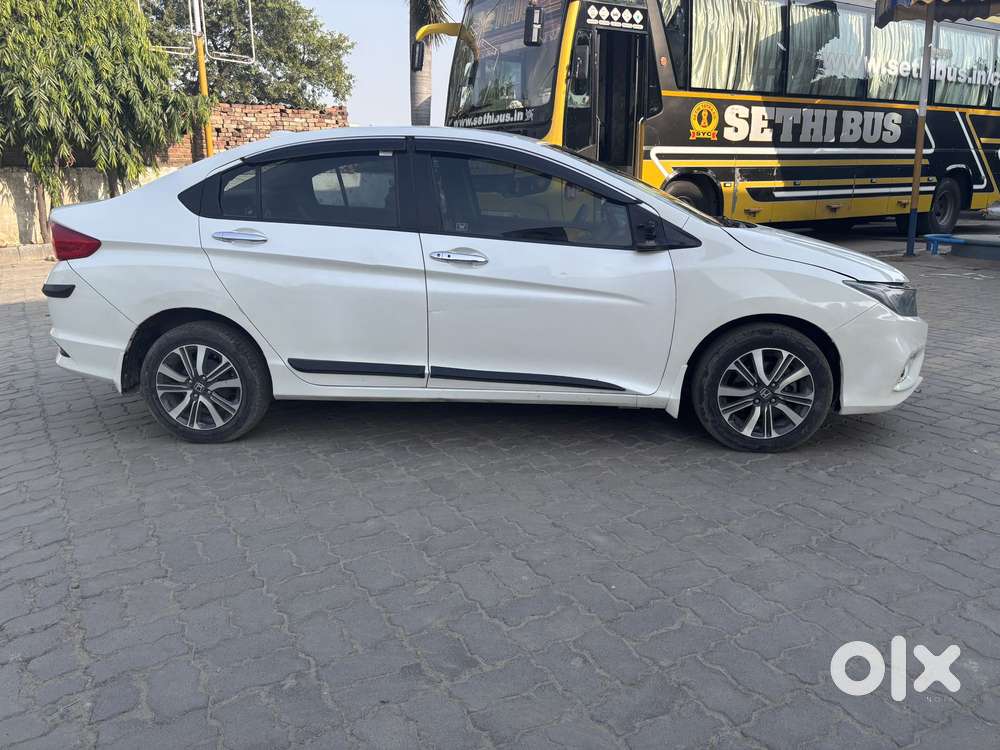 Honda City I-vtec V, 2017, Petrol