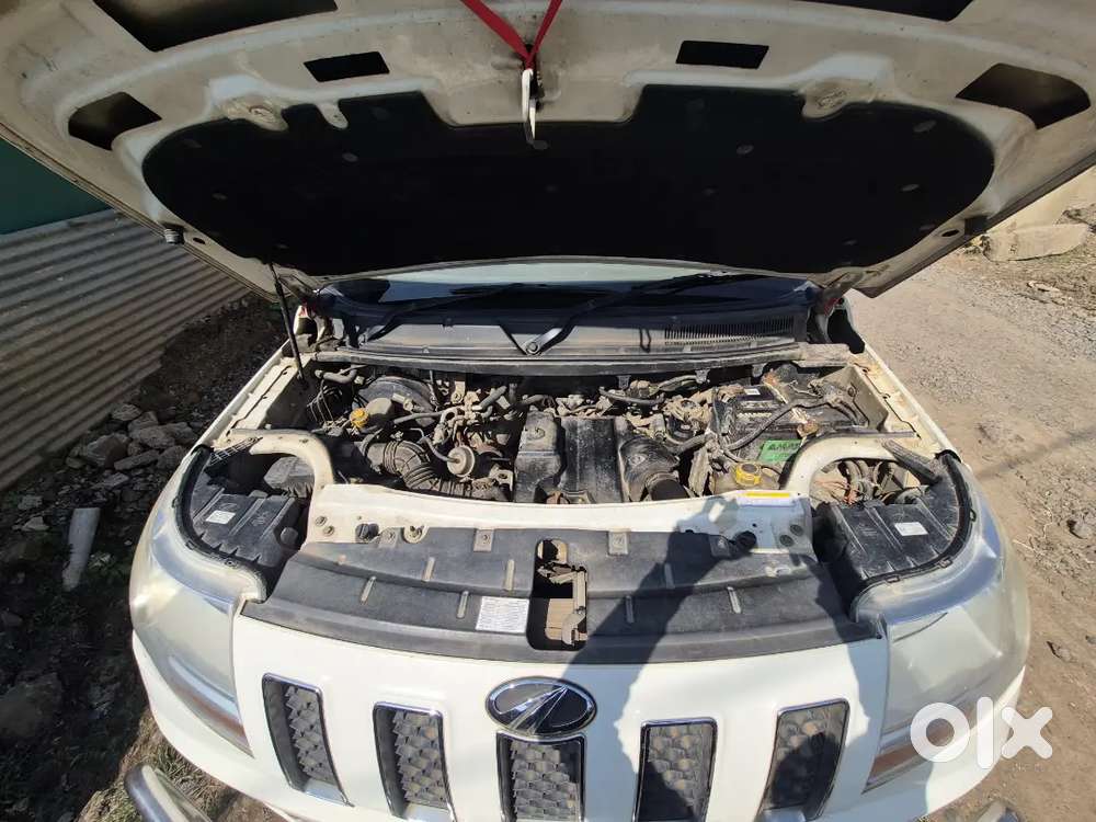 Mahindra Tuv 300 2016