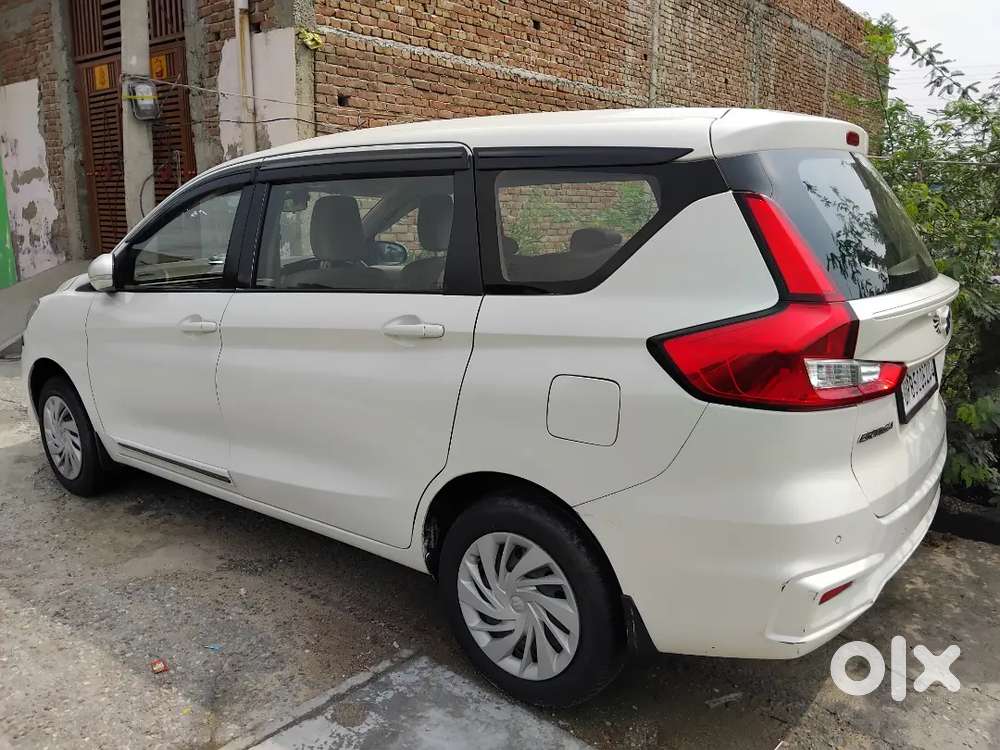 Maruti Suzuki Ertiga Petrol 2024