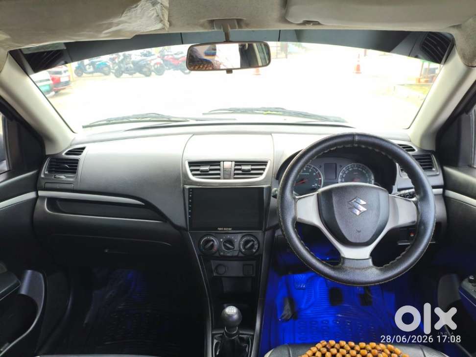 Maruti Suzuki Swift Vxi + Manual, 2015, Petrol