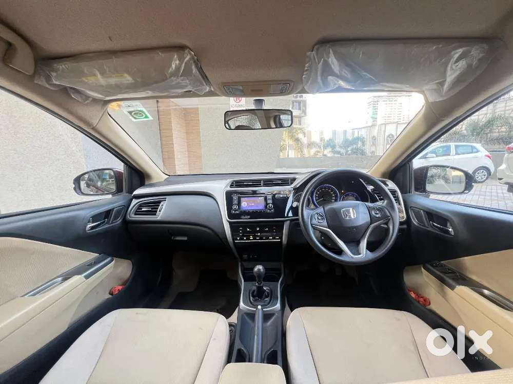 City 2017 1st Owner 38k Km Driven Petrol Manual