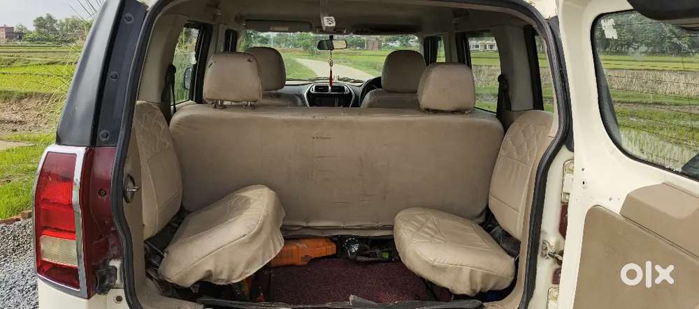 Mahindra Tuv 300 2018 Diesel Well Maintained