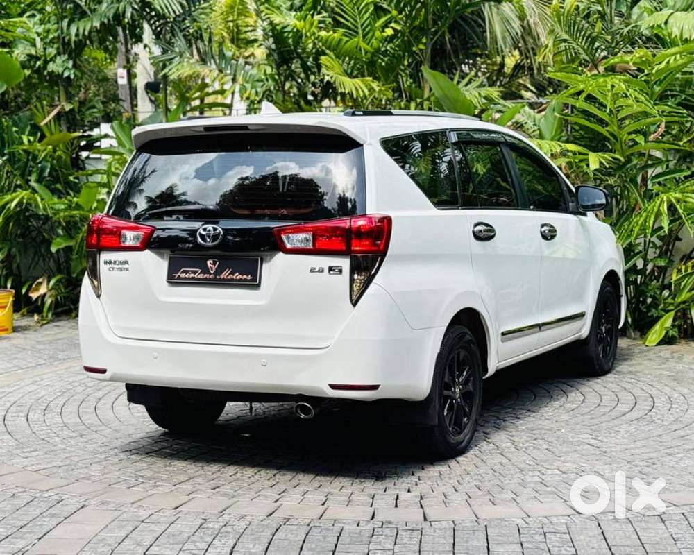 Toyota Innova Crysta 2.8 Gx At 8s, 2018, Diesel