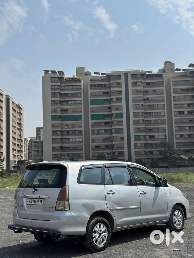 Toyota Innova 2.5 V 7 Str, 2010, Diesel