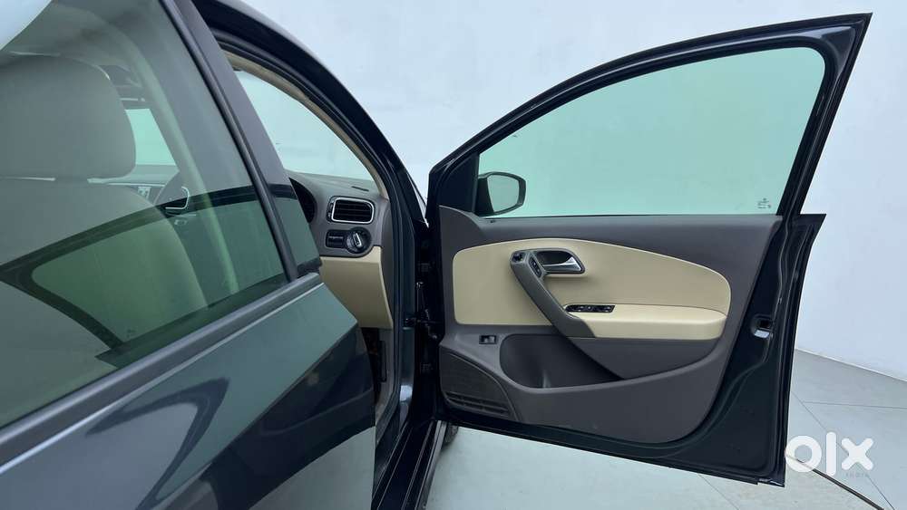 Volkswagen Vento Tsi, 2021, Petrol