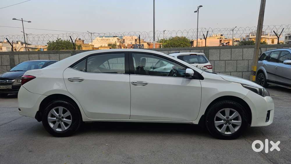 Toyota Corolla Altis G At, 2016, Petrol