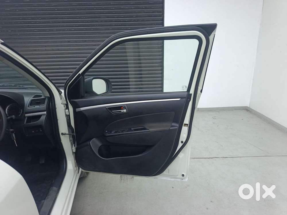 Maruti Suzuki Swift Vvt Vxi, 2016, Petrol