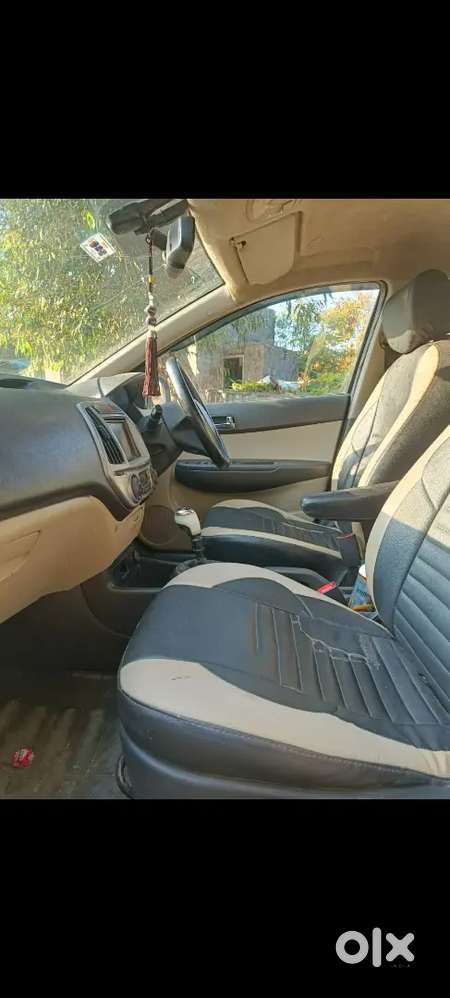 Hyundai I20 1.4 Asta Top Model 2014 Push Button