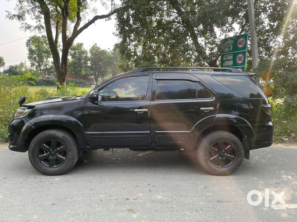 Toyota Fortuner Diesel 2011