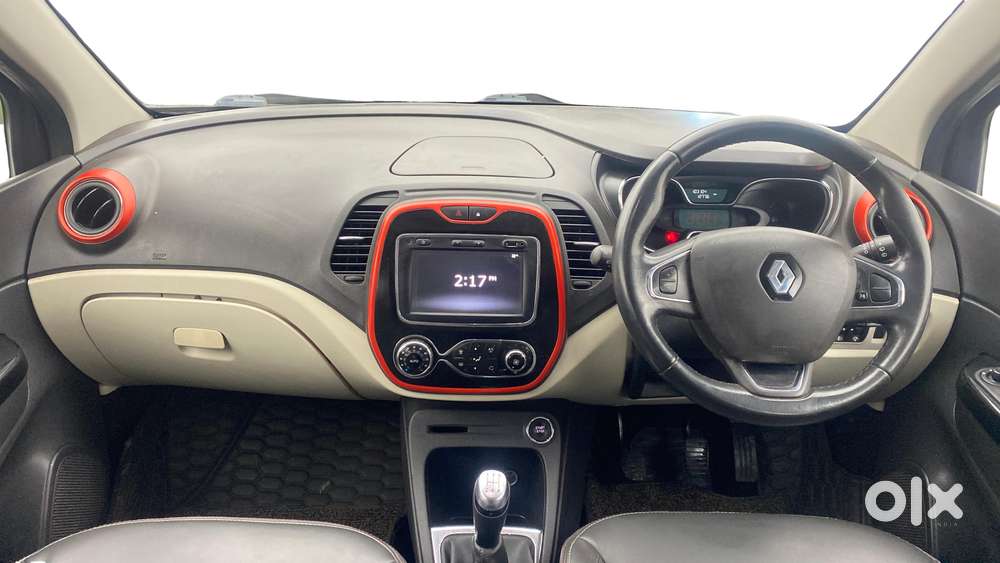 Renault Captur Platine Dual Tone Petrol, 2019, Petrol