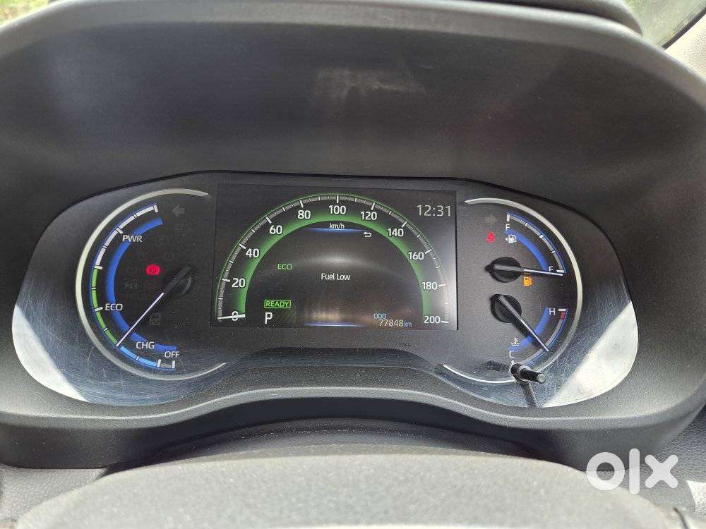 Toyota Innova Hycross 2.0 Vx Hybrid 7 Str, 2023, Petrol