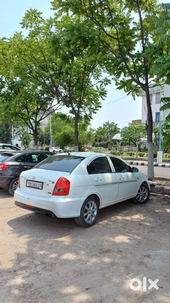 Hyundai Verna 2011 Diesel Well Maintained