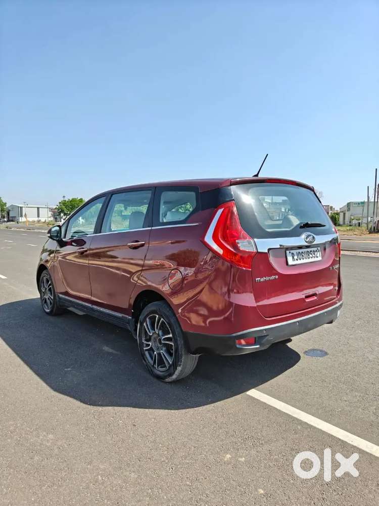 Mahindra 7 Seater Suv