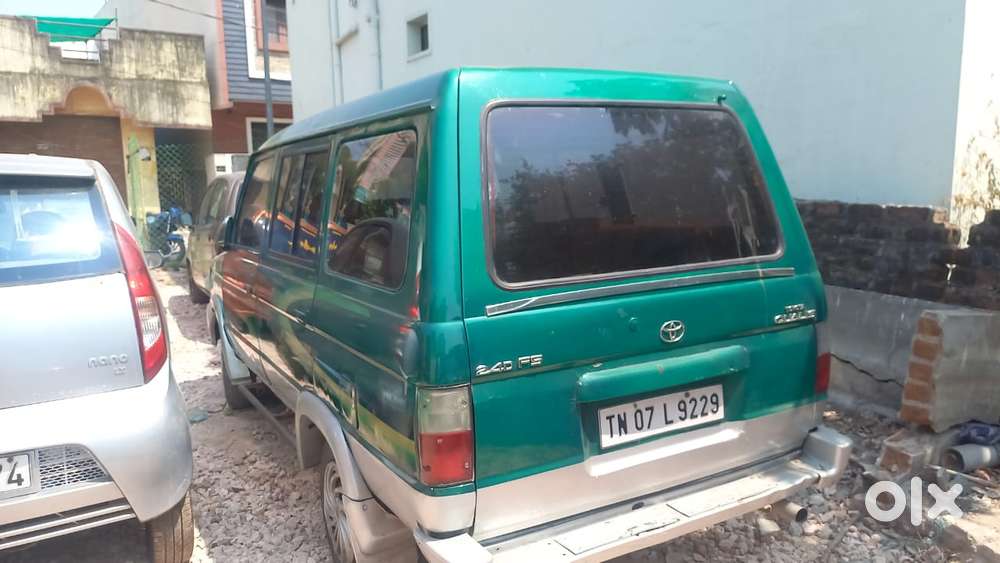 Toyota Qualis Gs 10 Seater, 2000, Diesel