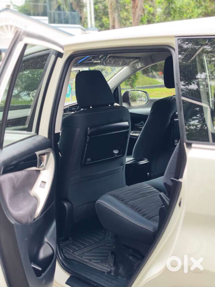 Toyota Innova Crysta 2.4 V 7 Str, 2018, Diesel