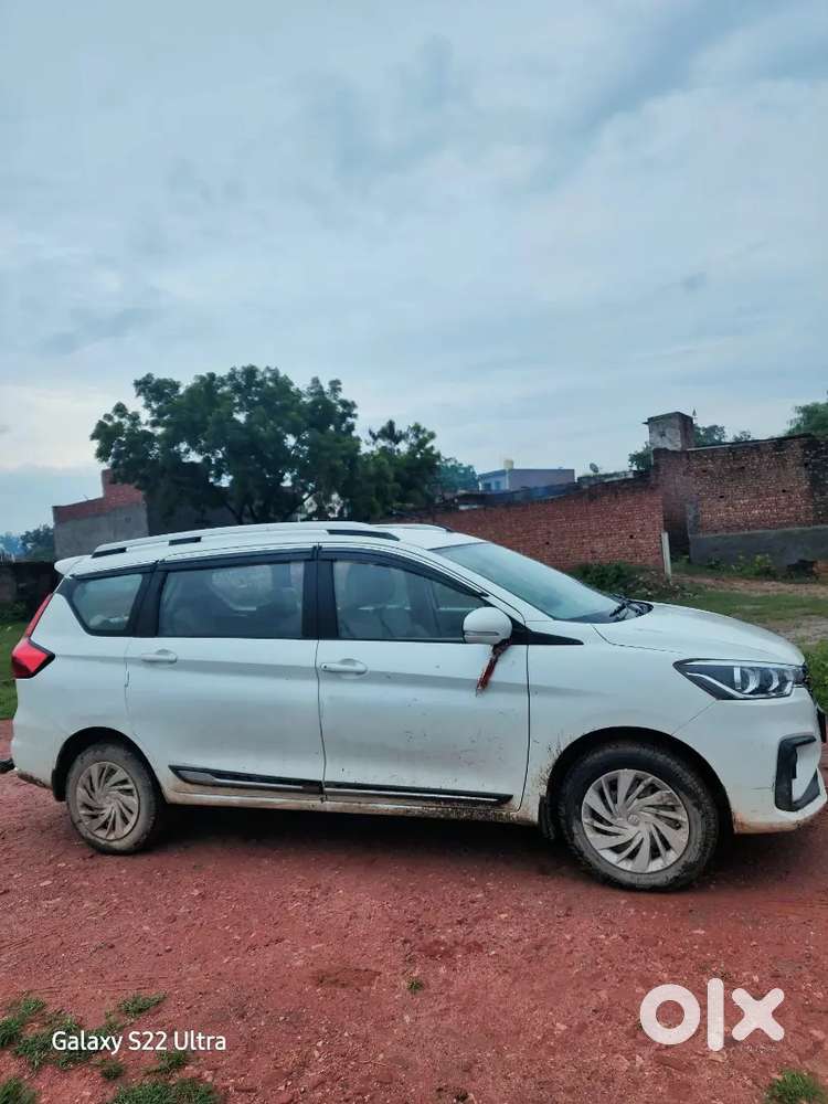 Maruti Suzuki Ertiga Vxi 2025