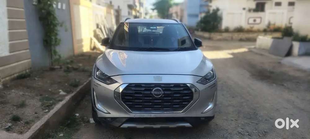 Nissan Magnet