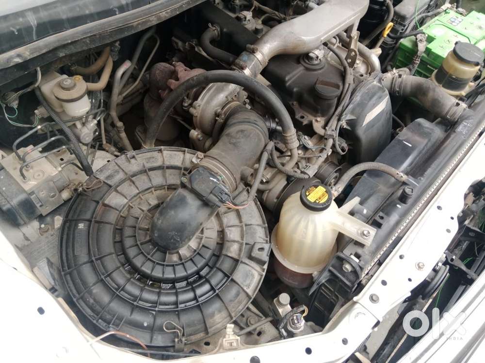 Toyota Innova  2.5 G