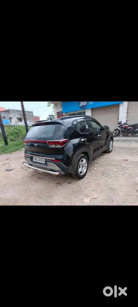 Kia Sonet 2020 Diesel 76000 Km Driven With Service Record