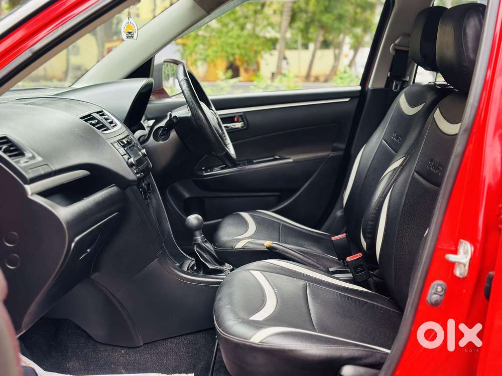Maruti Suzuki Swift Vxi Abs Bsiv, 2015, Petrol